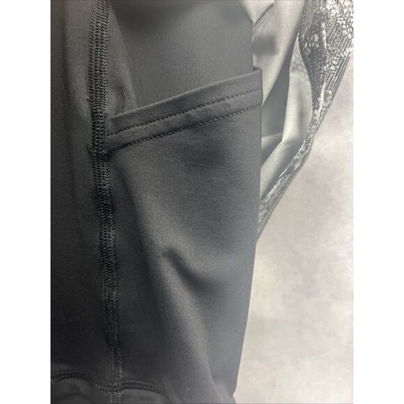 Lululemon Circuit Breaker Skirt II Regular13”Interlaced Alpine White Black Sz 12 - Picture 10 of 14